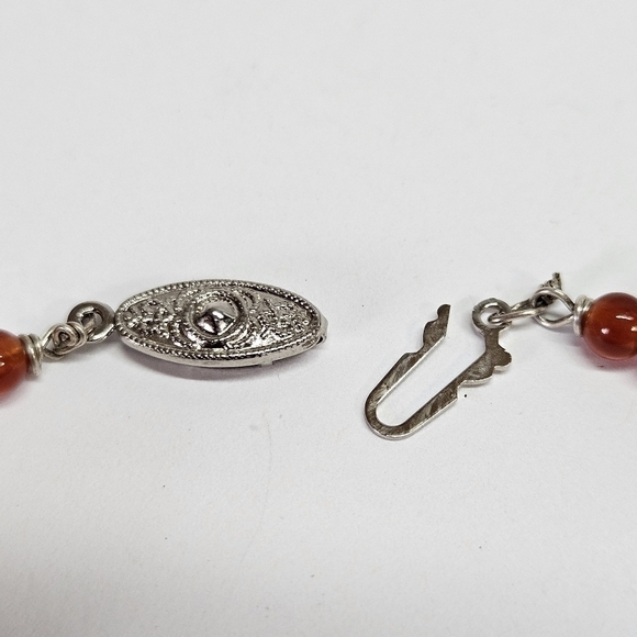 VINTAGE Carved Carnelian Pendant Beaded Silver-Tone Necklace - Picture 5 of 8